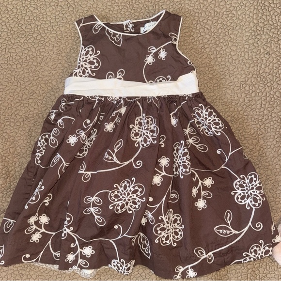 Maggie & Zoe Other - Maggie & Zoe Brown and White Embroidered Floral Toddler Dress 2T